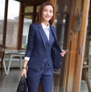 南京西服定做工厂为职业女士提供专业服装定制